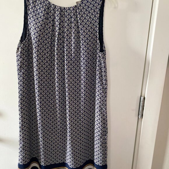 H & M LIGHTWEIGHT DRESS SIZE 6 - Picture 1 of 6